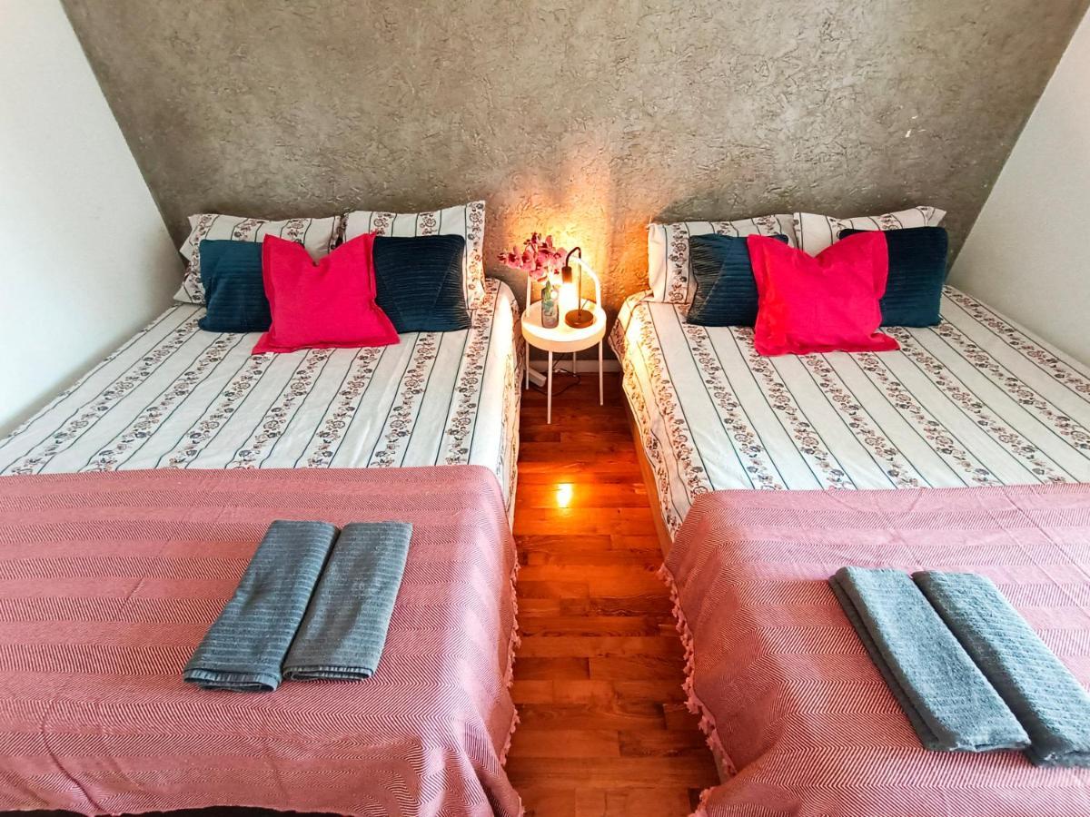 Urquinaona Rooms Барселона Екстериор снимка